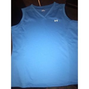 Woman’s XL Under Armour Tank